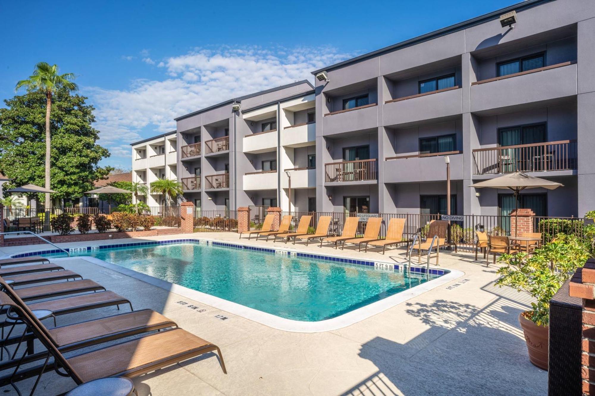 Hotel Courtyard By Marriott Orlando Airport Exteriér fotografie